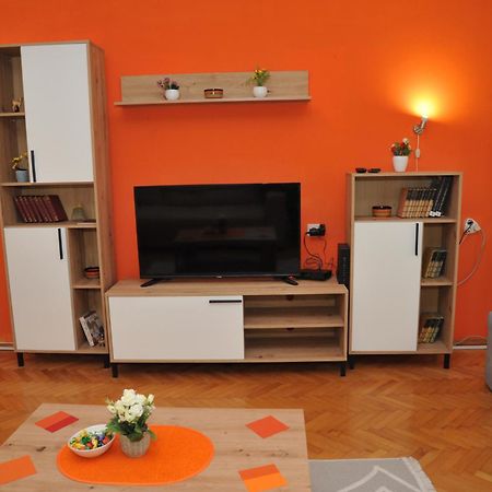 Aba Apartman Ni Exterior foto